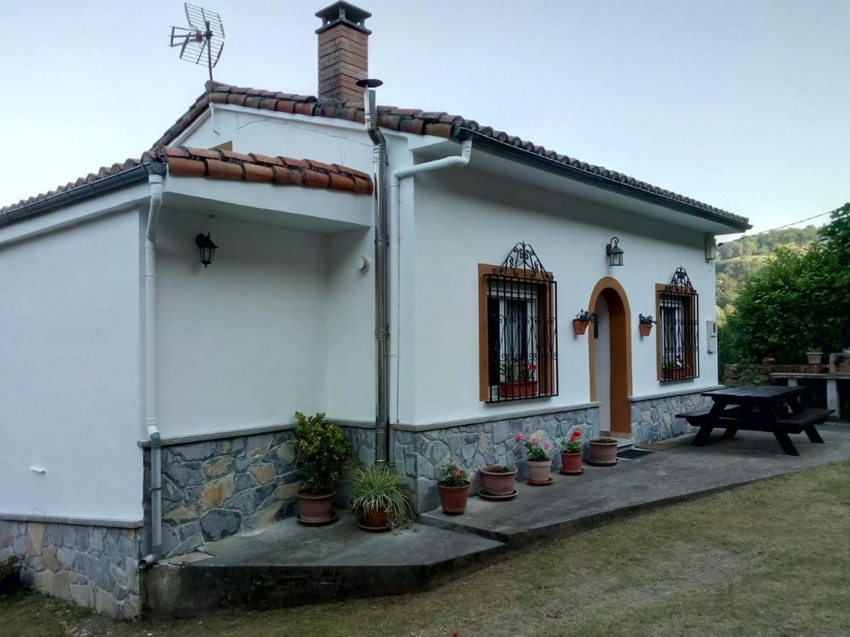 Las RozasCasa La Pontiga别墅 外观 照片